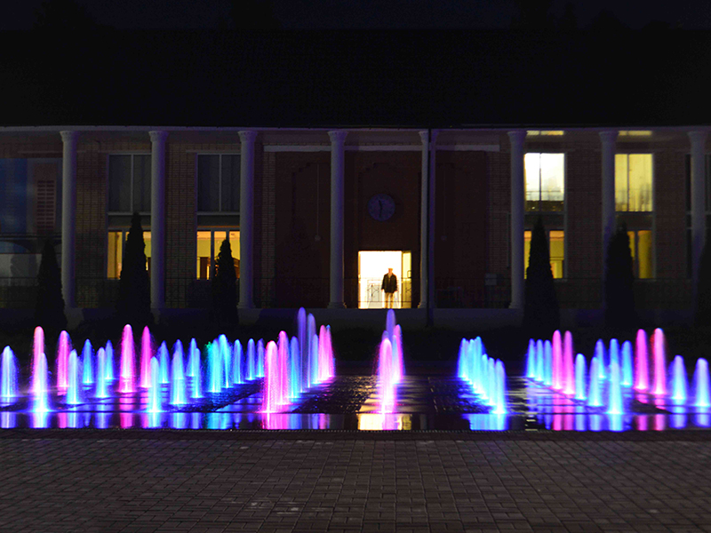 Пешеходный фонтан FC 10400х10400 (с погружными насосами)-1