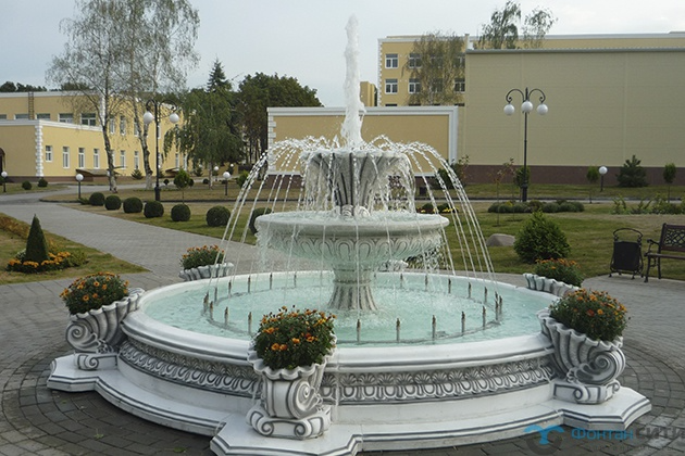 Классический фонтан с двухуровневым вазоном г. Ростов, изображение