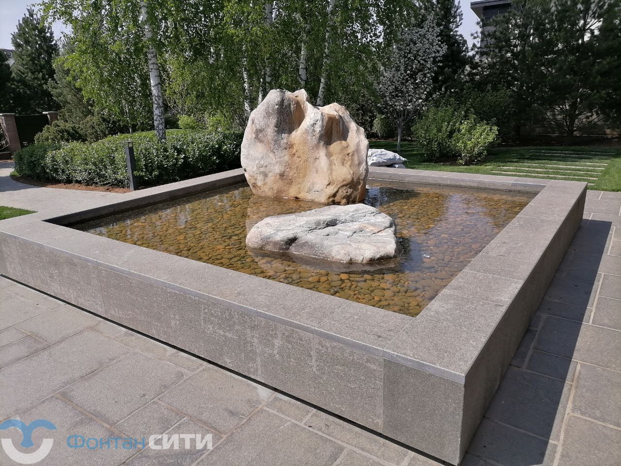 Фонтан с камнями в пос. Раздоры, изображение