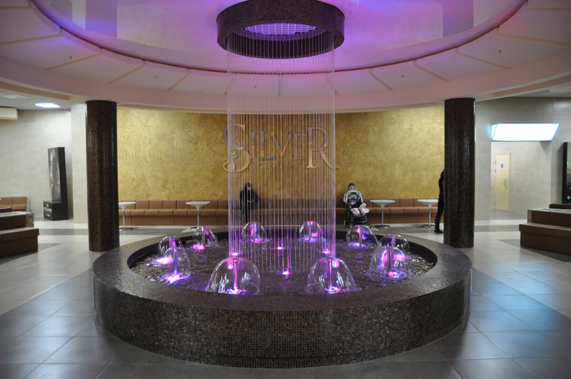 Нитевидный фонтан кинотеатр Silver г. Тверь, изображение