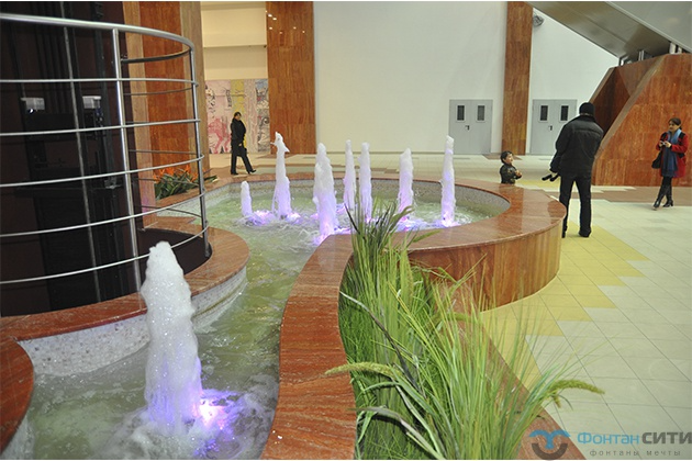 Интерьерный фонтан Северянин в ТЦ Золотой Вавилон, изображение