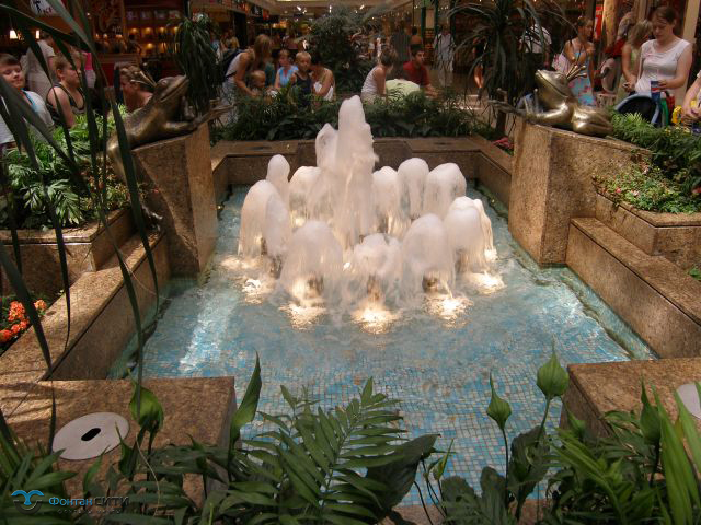 Интерьерный фонтан ТЦ Коми