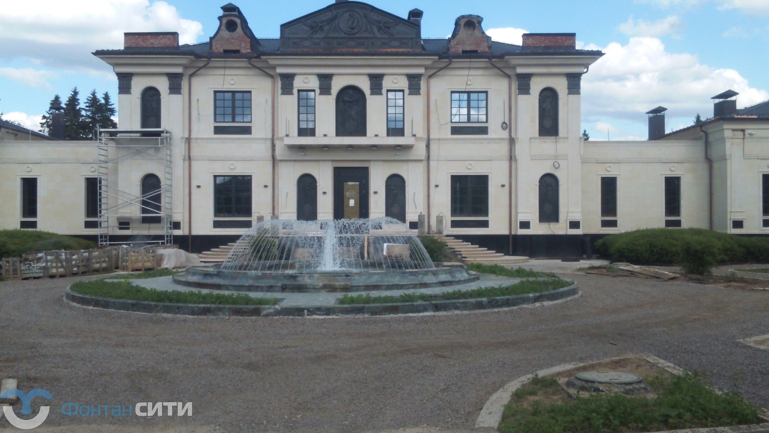 Фонтан в усадьбе "Лукоморье"