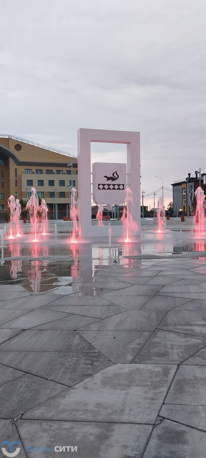 Фонтан в сквере «Юбилейный», г. Тарко-Сале, ЯНАО