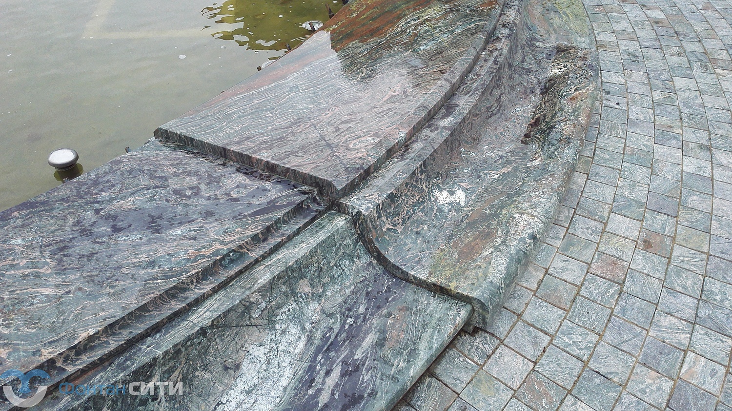 Фонтан в усадьбе "Лукоморье"