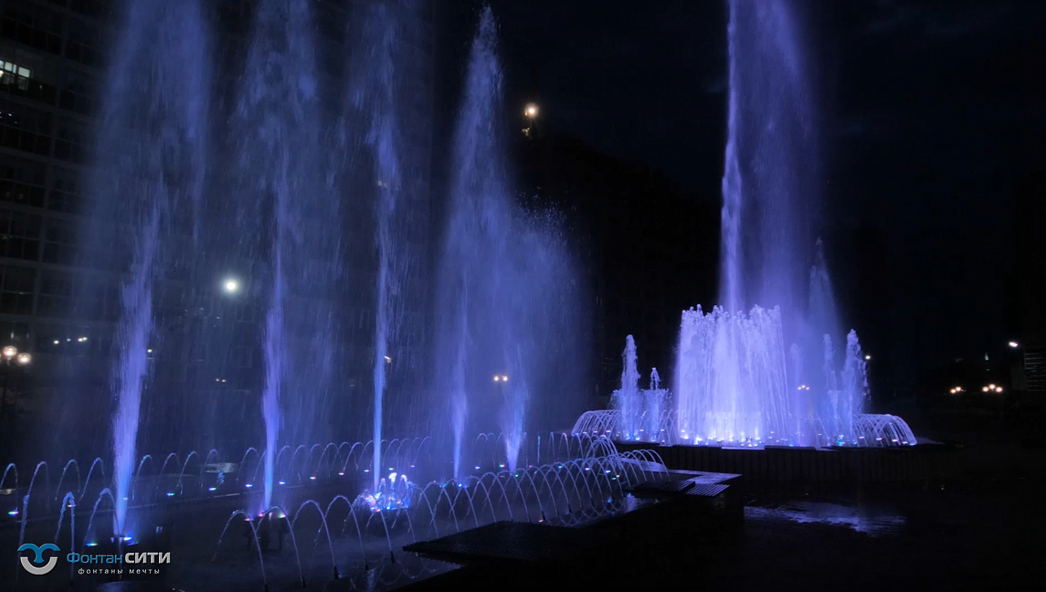 Свето-музыкальный фонтан в сквере влюбленных г. Якутск