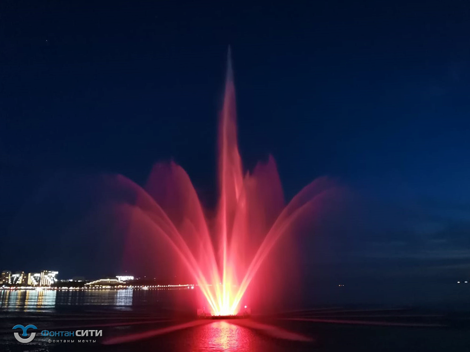 Плавающий морской фонтан «ПРИМОРЬЕ GRAND RESORT HOTEL 4*» г. Геленджик